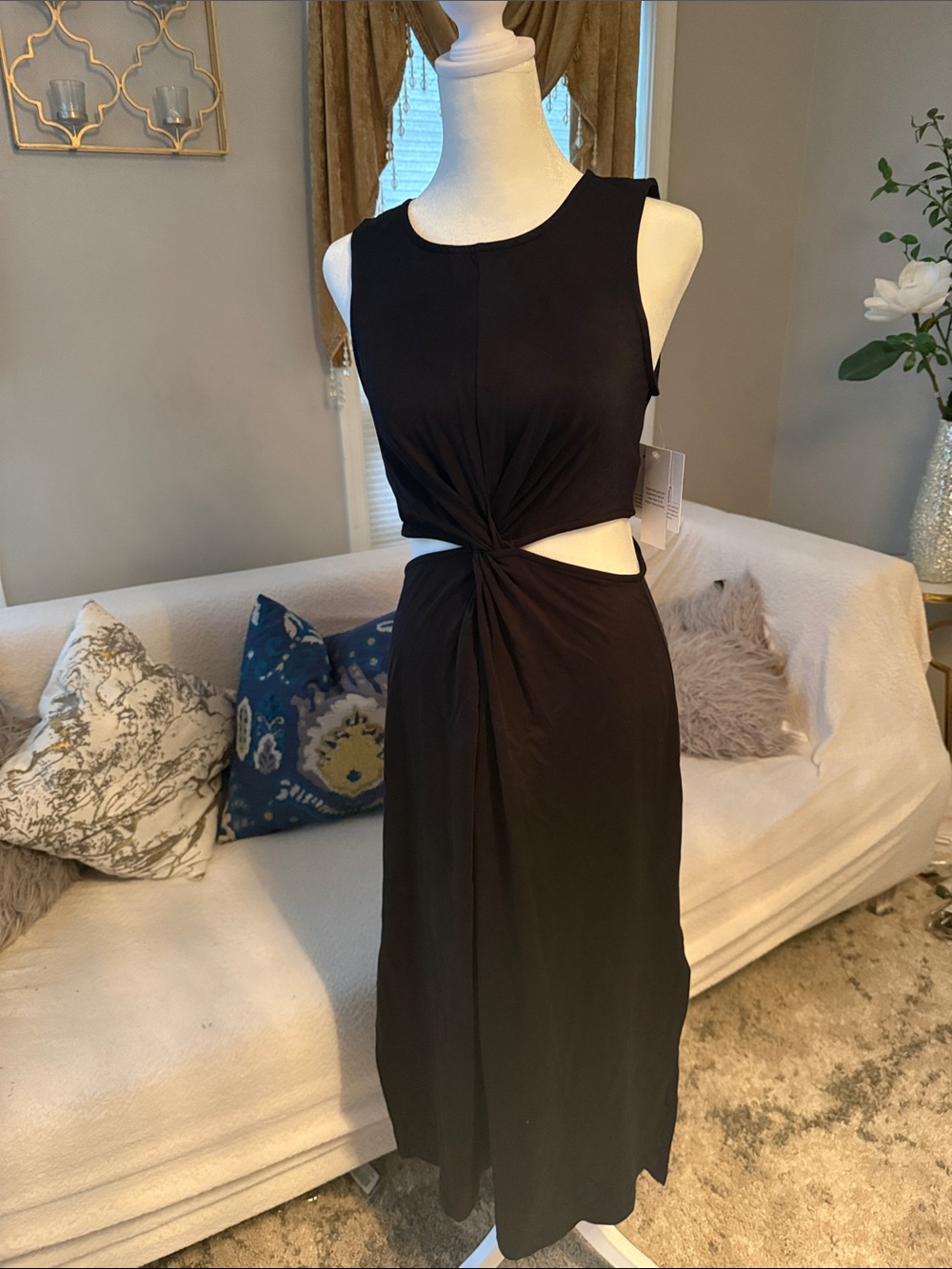 Beyond Yoga Black Sleeveless Twist Cutout Midi Dress